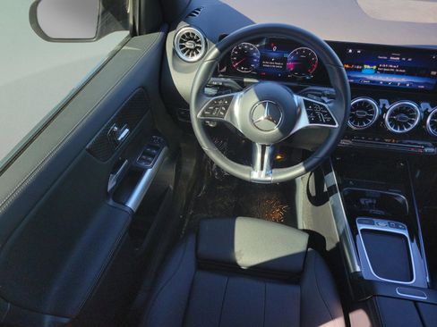 Certified 2025 Mercedes-Benz GLA 250 image 12