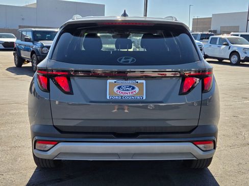 Used 2025 Hyundai Tucson SEL FWD image 5