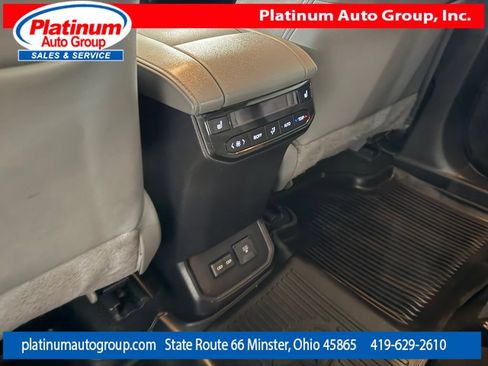 Used 2023 Toyota Highlander Platinum AWD/4WD image 30