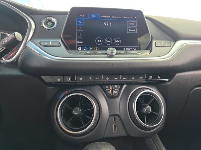 Used 2020 Chevrolet Blazer LT FWD image 22