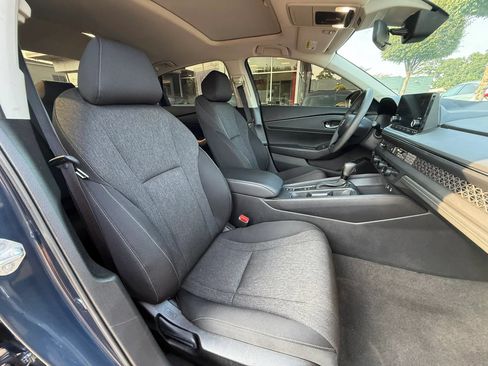 Used 2025 Honda Accord SE image 14