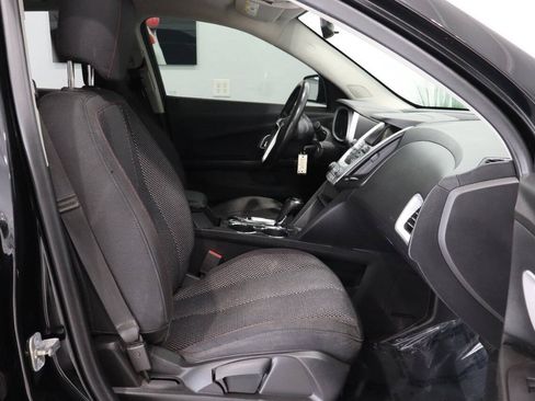 Used 2017 Chevrolet Equinox LT w/ Convenience Package FWD image 11