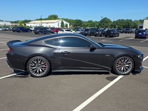 Used 2024 Ford Mustang GT Premium RWD image 4