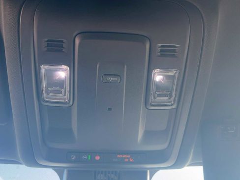 New 2026 Chevrolet Suburban LS AWD/4WD image 27