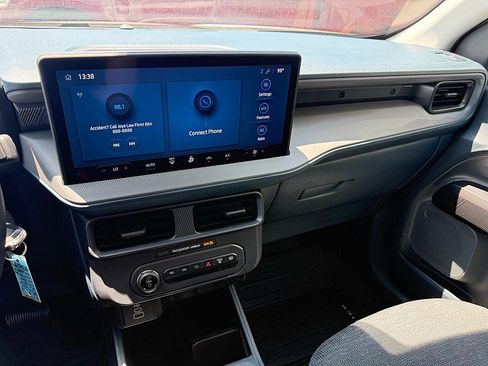 Used 2025 Ford Maverick XL w/ Equipment Group 101A AWD/4WD image 22