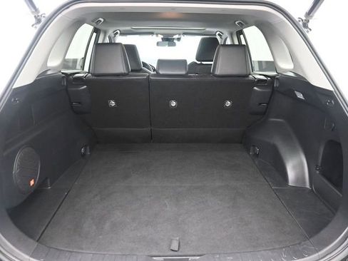 Used 2020 Toyota RAV4 XLE Premium image 33