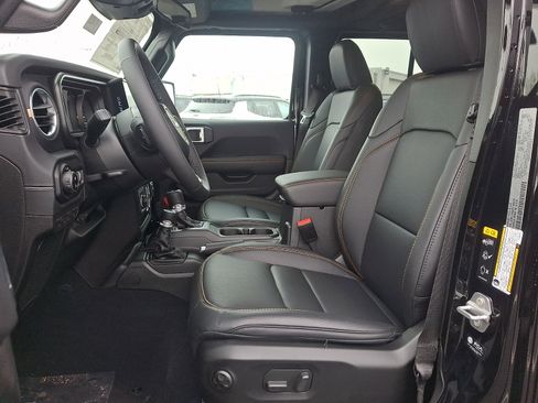 New 2026 Jeep Gladiator Sport image 10