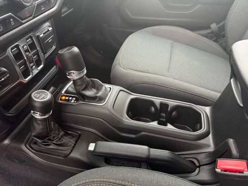 New 2026 Jeep Gladiator Sport image 23