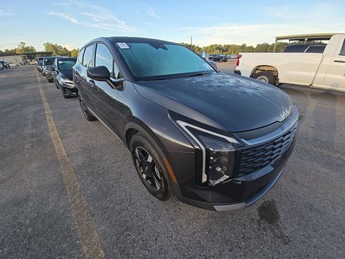 Used 2026 Kia Sportage LX FWD image 4