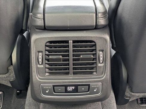 Used 2022 Audi e-tron GT Prestige image 16