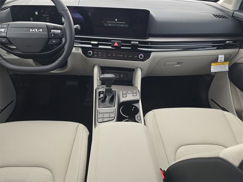 New 2026 Kia Sportage SX image 15