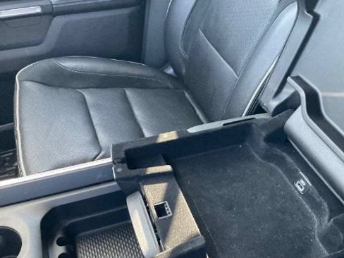 Used 2019 RAM 1500 Laramie AWD/4WD image 27
