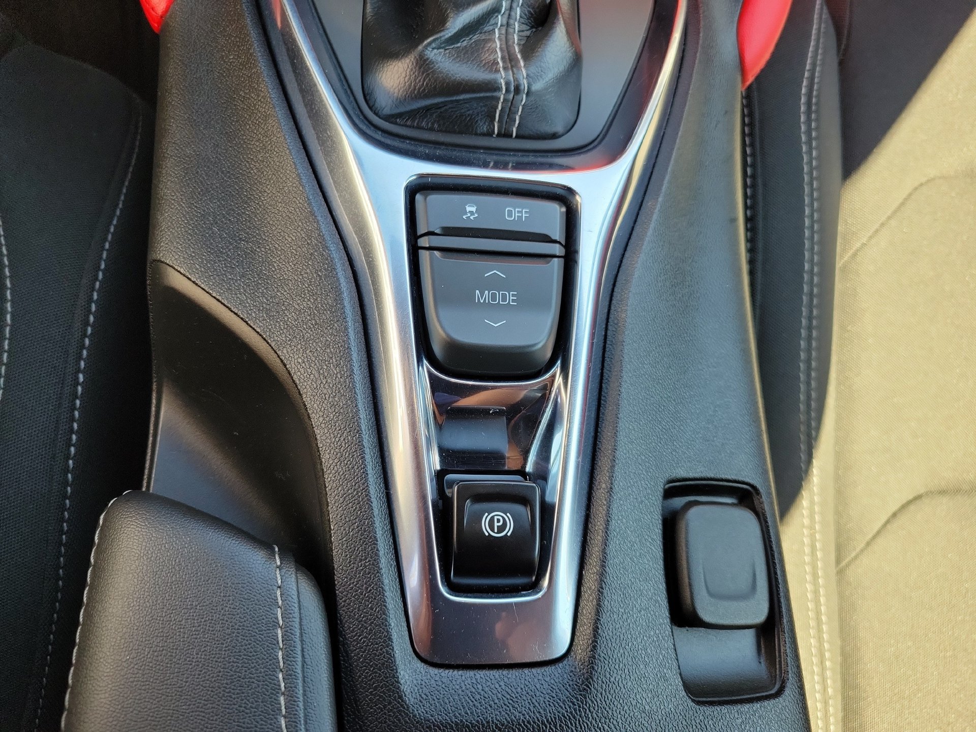 Used 2022 Chevrolet Camaro LT w/ Redline Edition RWD image 29