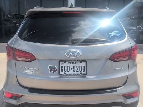 Used 2017 Hyundai Santa Fe Sport image 18