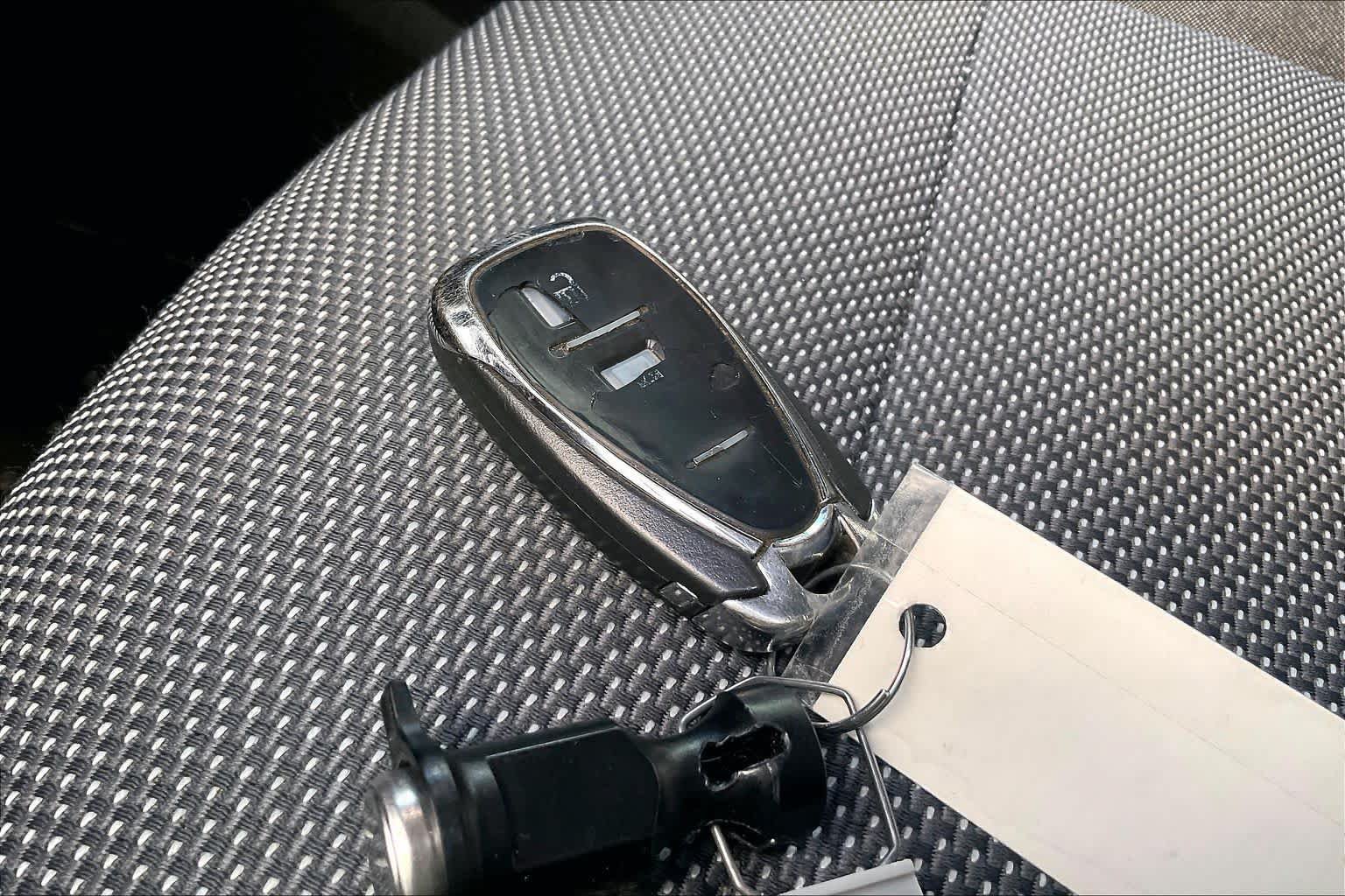 Used 2018 Chevrolet Traverse LT FWD image 14