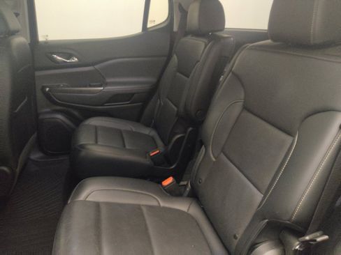 Used 2021 GMC Acadia SLT AWD/4WD image 18