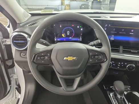 New 2026 Chevrolet Trax LT image 22