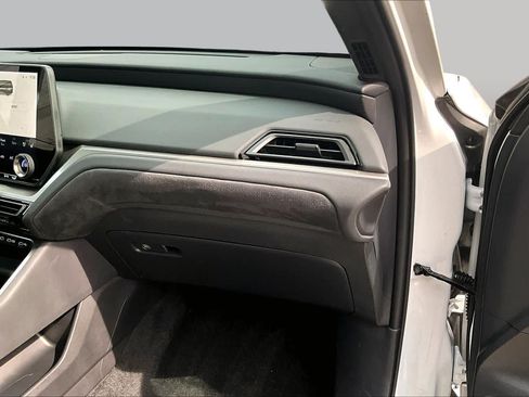 Used 2025 Lexus TX 500h AWD w/ Technology Package image 19