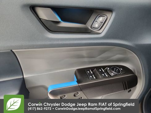 Used 2025 Ford Maverick Lobo AWD/4WD image 21