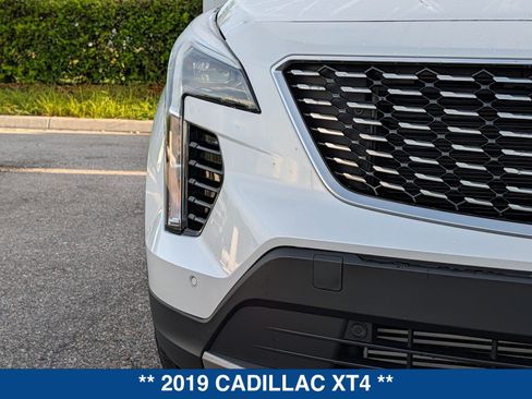 Used 2019 Cadillac XT4 Premium Luxury FWD image 10