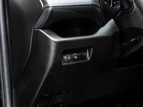 Used 2021 Toyota RAV4 LE image 28