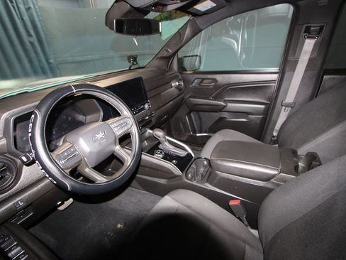 Used 2024 Chevrolet Colorado Trail Boss w/ Advanced Trailering Package image 2