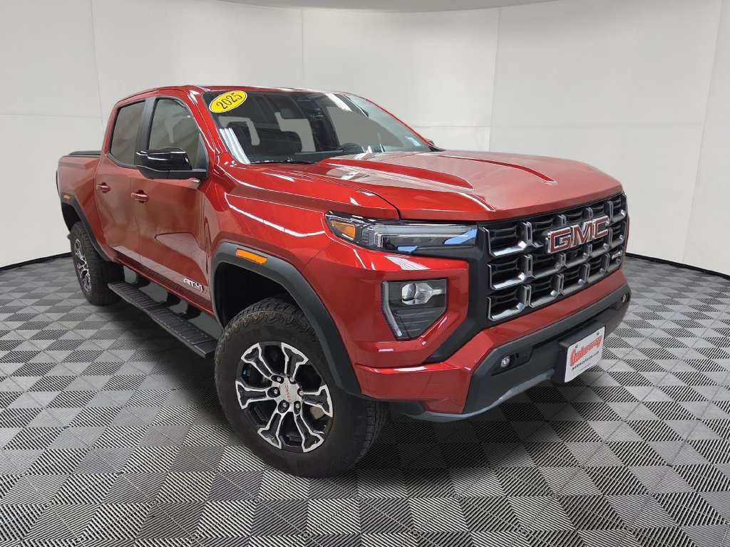Used 2025 GMC Canyon AT4 w/ Technology Plus Package AWD/4WD image 3