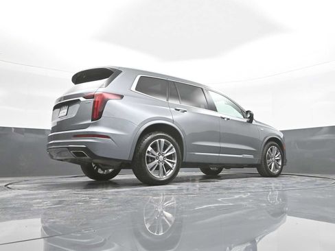 Used 2022 Cadillac XT6 Premium Luxury AWD/4WD image 52