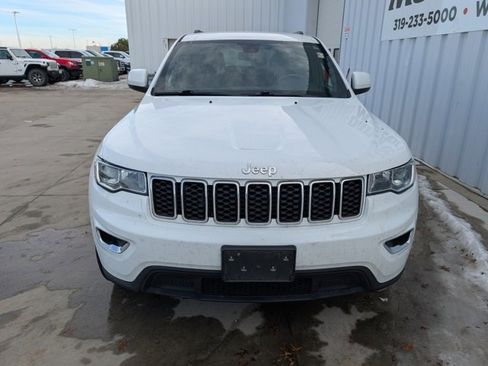 Used 2018 Jeep Grand Cherokee Laredo image 20