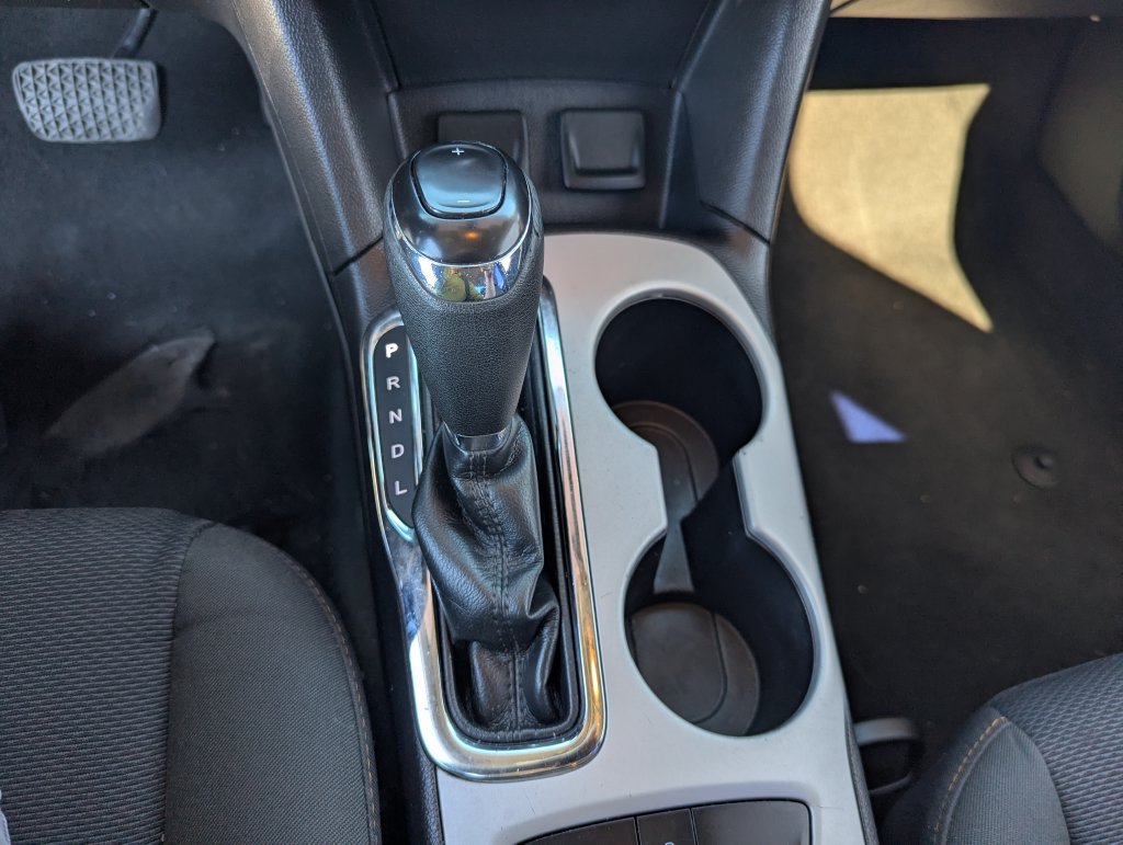 Used 2016 Chevrolet Cruze LS FWD image 14