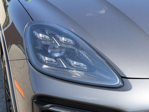 Used 2023 Porsche Cayenne GTS AWD/4WD image 14