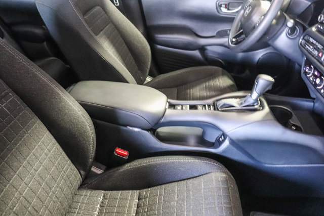 Used 2025 Honda HR-V LX image 16