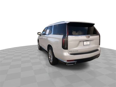 Certified 2022 Cadillac Escalade Premium Luxury w/ Performance Package image 11