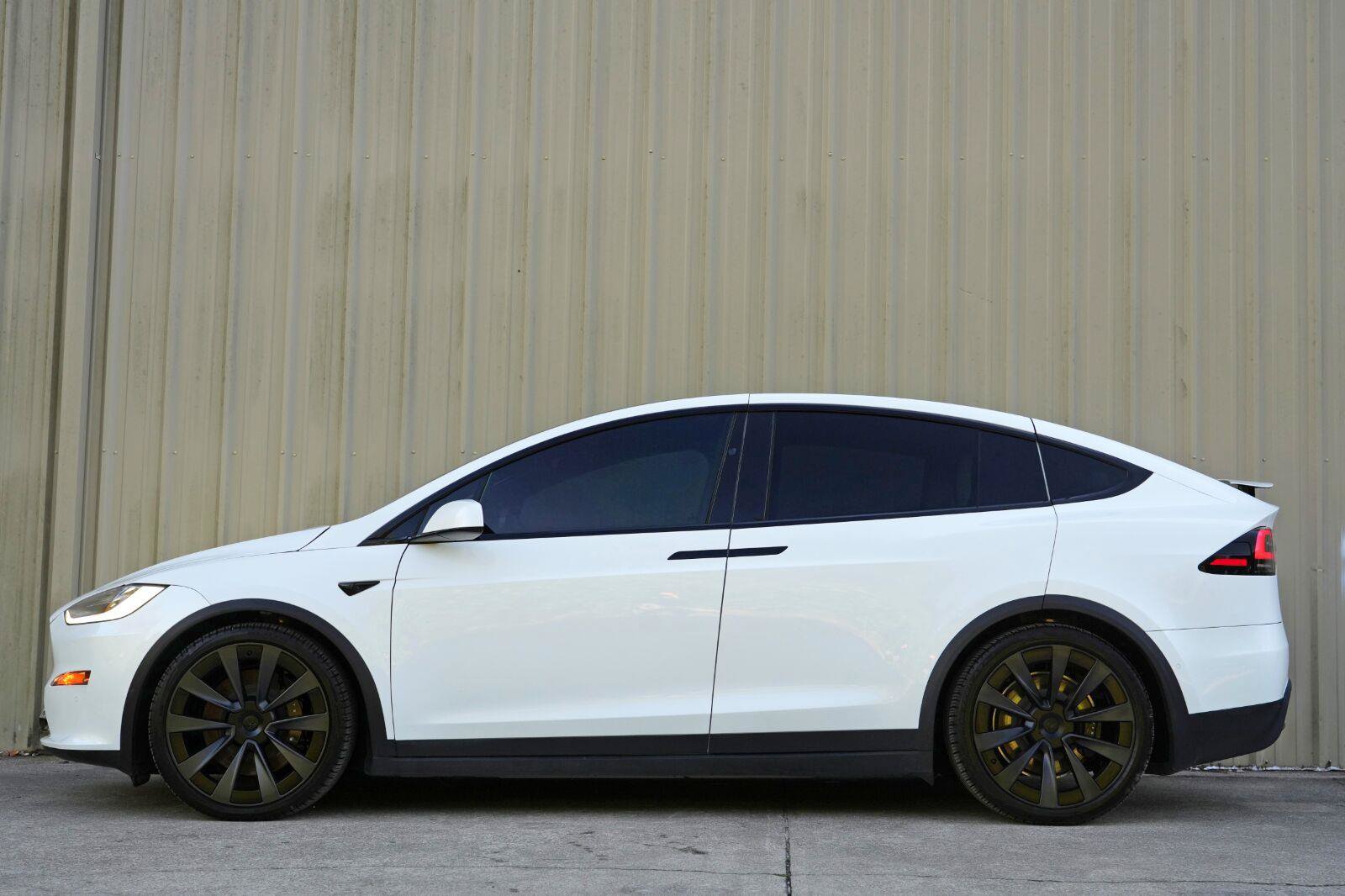 Used 2022 Tesla Model X AWD/4WD image 9
