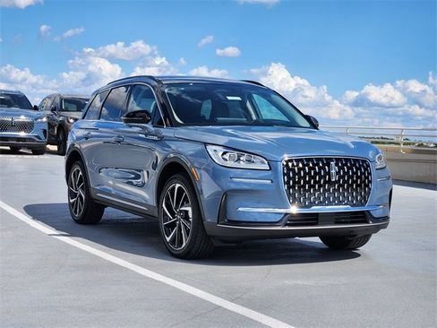 New 2026 Lincoln Corsair Reserve image 3