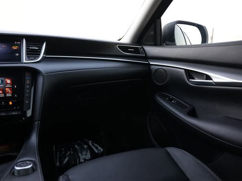Certified 2025 INFINITI QX50 Luxe w/ Cargo Package image 8