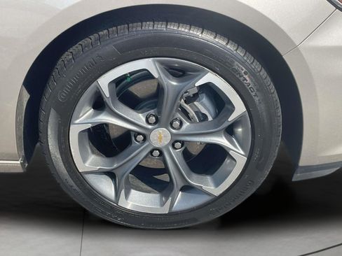 Used 2025 Chevrolet Malibu LT w/ LPO, Floor Liner Package FWD image 7