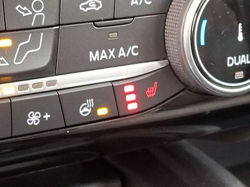 Certified 2022 Ford Escape SE w/ Convenience Package image 26