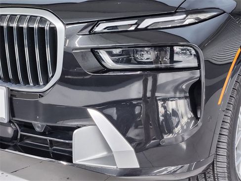 Used 2025 BMW X7 xDrive40i image 12