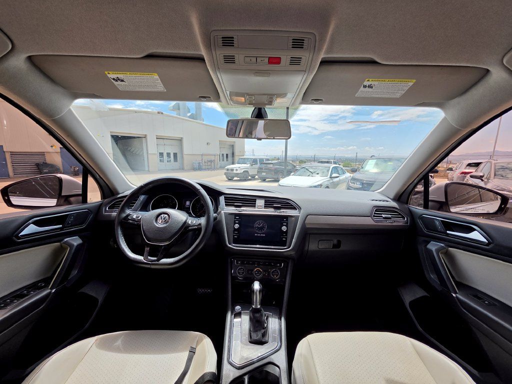 Used 2018 Volkswagen Tiguan SE FWD image 16
