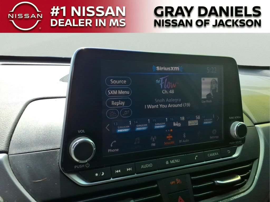 Used 2024 Nissan Altima 2.5 SR FWD image 16