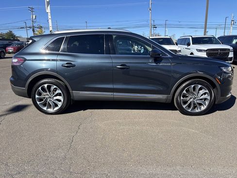 Certified 2022 Lincoln Nautilus Reserve w/ Luxury Package image 6