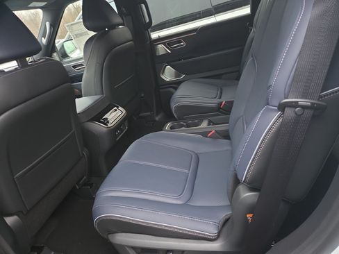 Used 2026 INFINITI QX80 4WD image 7
