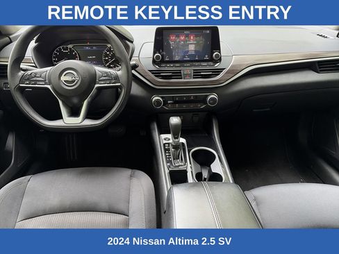 Used 2024 Nissan Altima 2.5 SV image 6