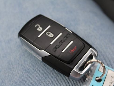 Used 2021 RAM 1500 Big Horn image 23