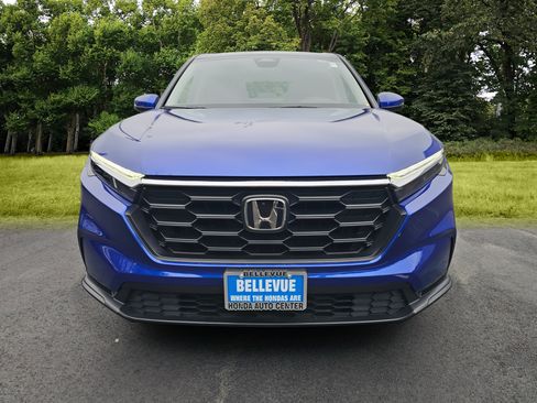 Used 2025 Honda CR-V LX image 2