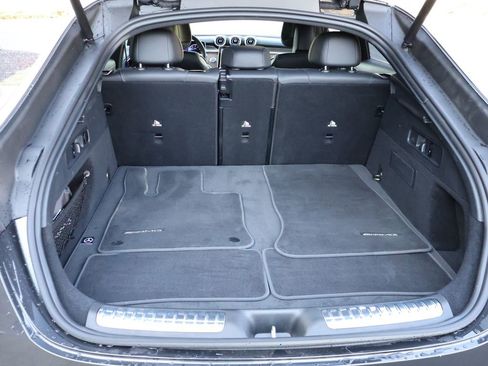 Used 2025 Mercedes-Benz GLC 300 4MATIC image 17