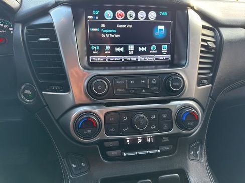 Used 2018 Chevrolet Tahoe LT image 13