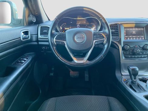 Used 2020 Jeep Grand Cherokee Laredo RWD image 20