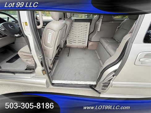 Used 2007 Chevrolet Uplander LT w/ Safe And Secure Package FWD image 9